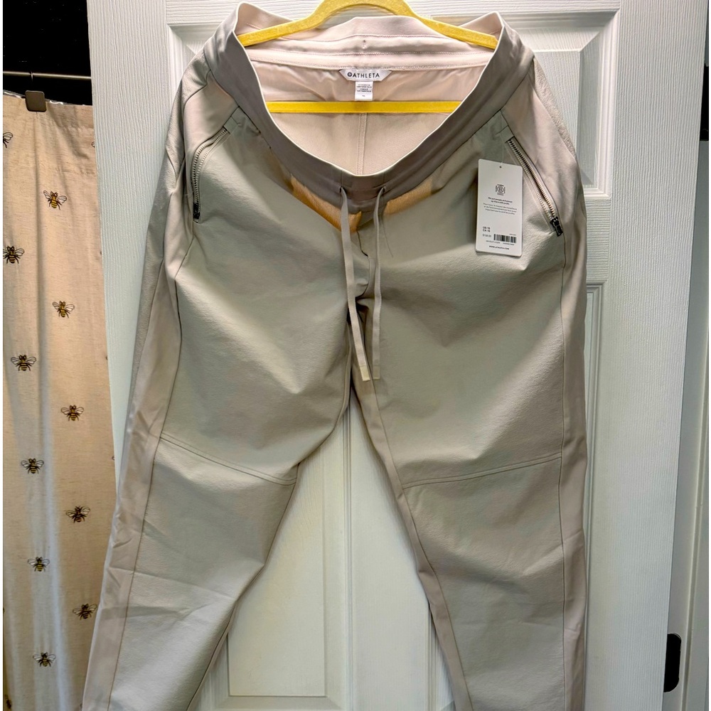 Athleta nwt sz16 joggers